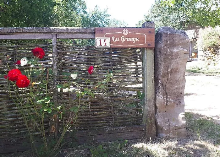 カントリーハウス La Grange Saint-Laurent-dʼOlt