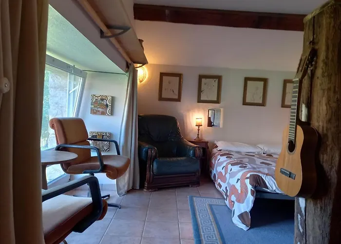 La Grange * Saint-Laurent-dʼOlt