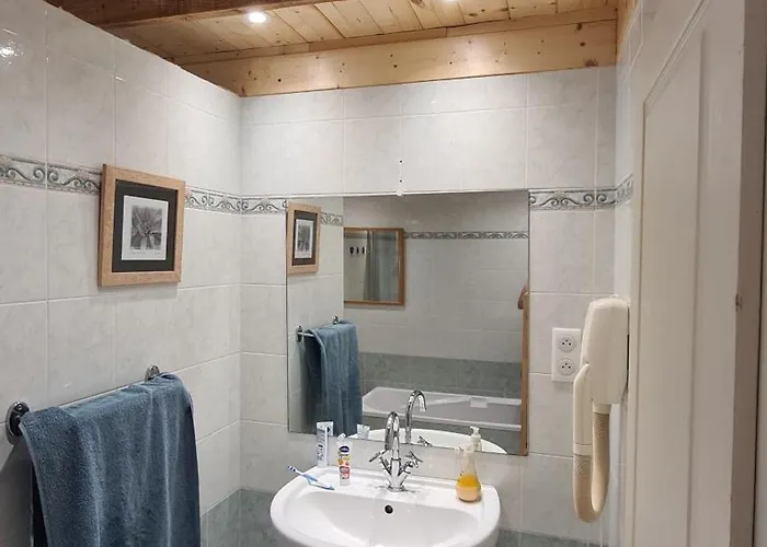 La Grange カントリーハウス Saint-Laurent-dʼOlt